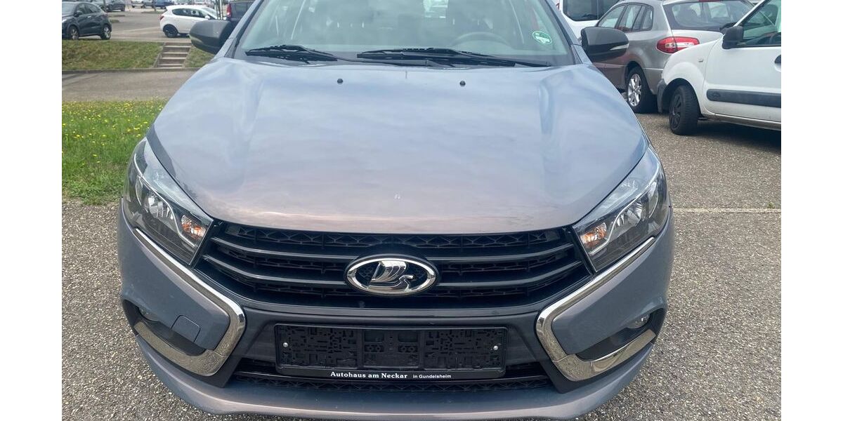 Lada Vesta 127.000 km 5.390 &euro; Ettlingen 76275