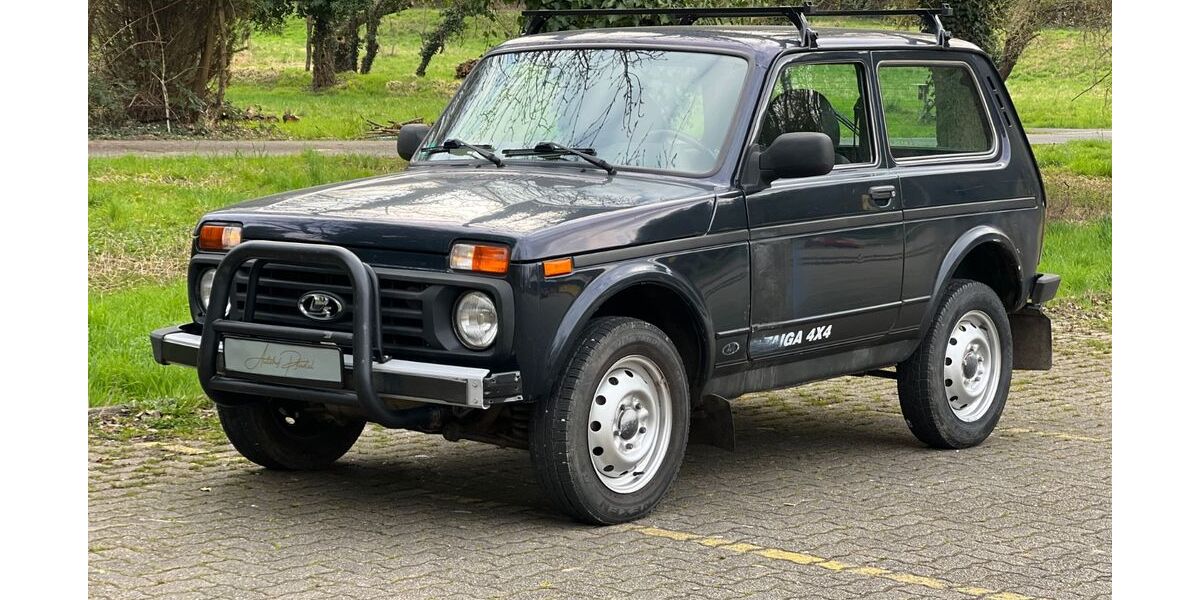 Lada Taiga 81.677 km 5.799 &euro; Pfinztal 76327