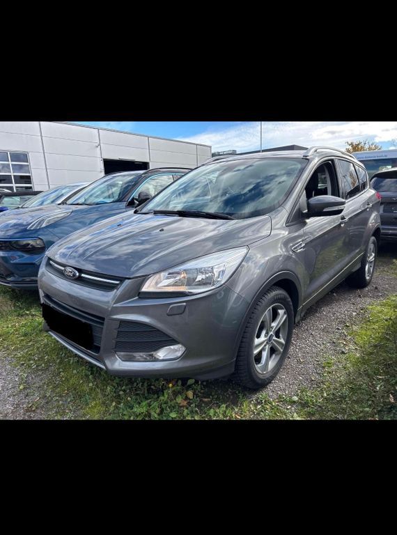 Ford Kuga 84.000 km 9.950 € Sindelfingen/Stuttgart 71069