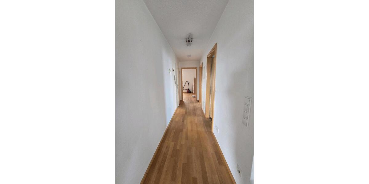 Etagenwohnung Ditzingen - 3 Zimmer, 75 m&sup2;, 1.115&euro; | Angebot:26438195