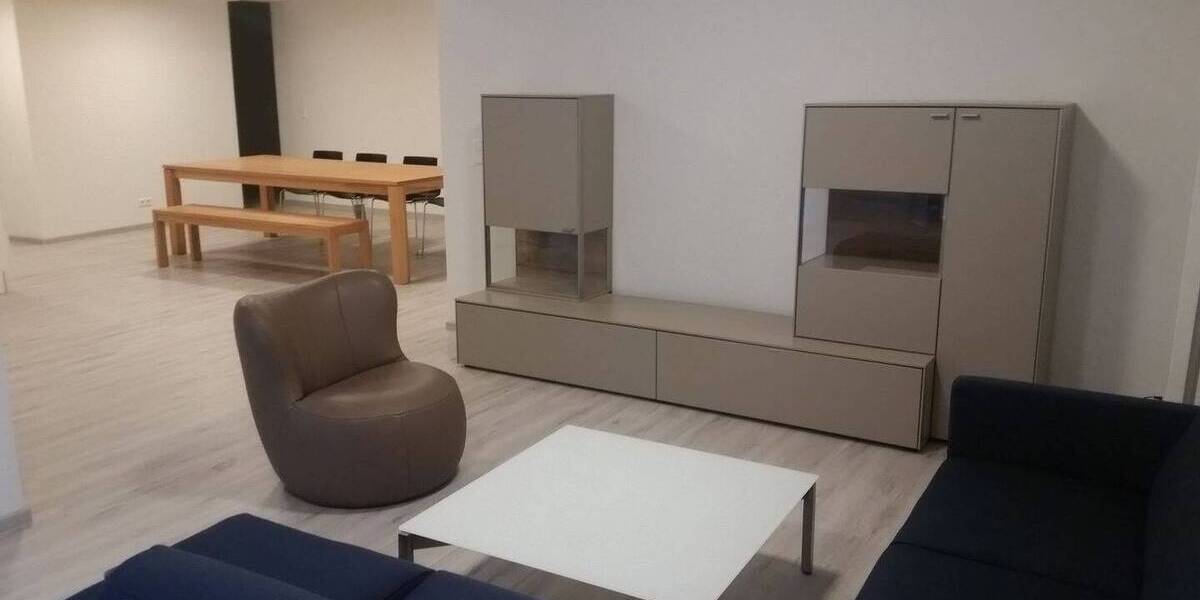 Etagenwohnung Vaihingen an der Enz - 5 Zimmer, 182 m&sup2;, 1.600&euro; | Angebot:26127687
