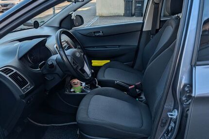 Hyundai i20 113.000 km 5.100 &euro; Pforzheim 75175