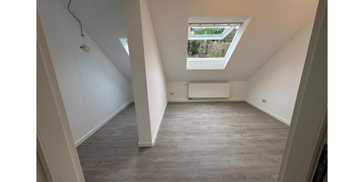 Etagenwohnung Pforzheim Büchenbronn - 2 Zimmer, 65 m&sup2;, 690&euro; | Angebot:25173342