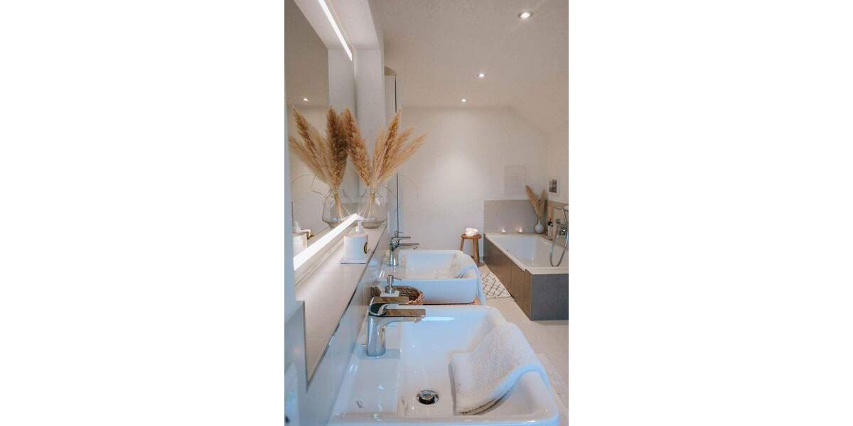 Modernes, schönes Einfamilienhaus, mit Blick ins Grüne in Weil der Stadt 4 zimmer