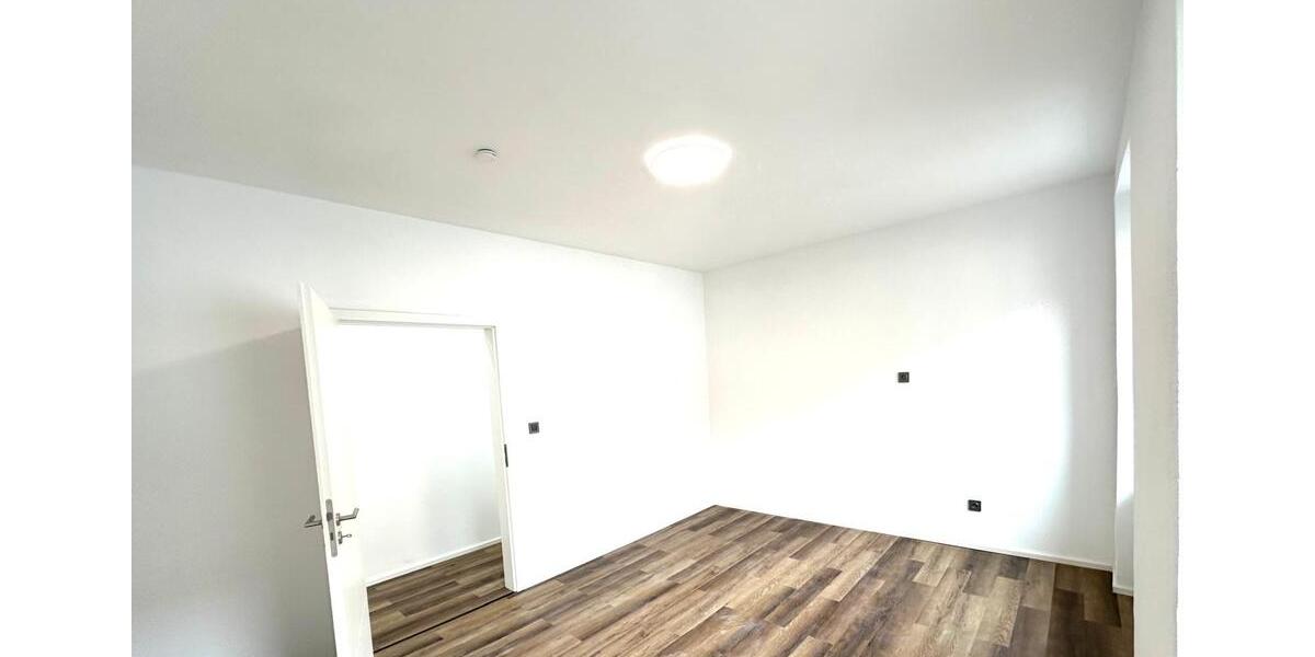 Mehrfamilienhaus, Wohnhaus Bretten - 9 Zimmer, 250 m&sup2;, 840.000&euro; | Angebot:26610987