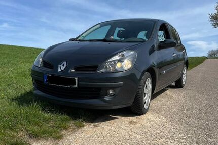 Renault Clio 122.000 km 2.800 &euro; Menzingen 76703