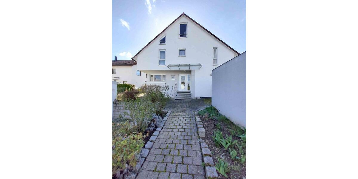 Einfamilienhaus Sersheim - 7 Zimmer, 185 m&sup2;, 1.900&euro; | Angebot:25267580