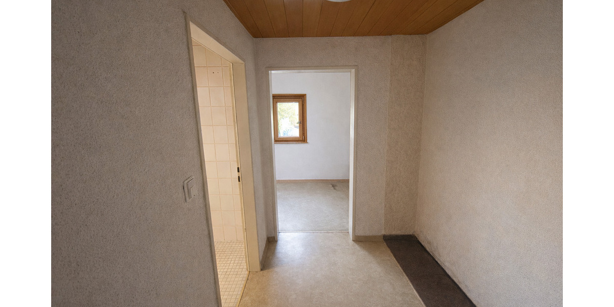 Raum für Ideen: Doppelhaushälfte mit Bauplatz, großem Garten und Garage 5 zimmer