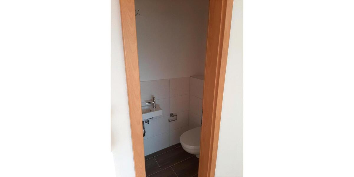 Etagenwohnung Sachsenheim - 4.5 Zimmer, 94 m&sup2;, 1.250&euro; | Angebot:25753183