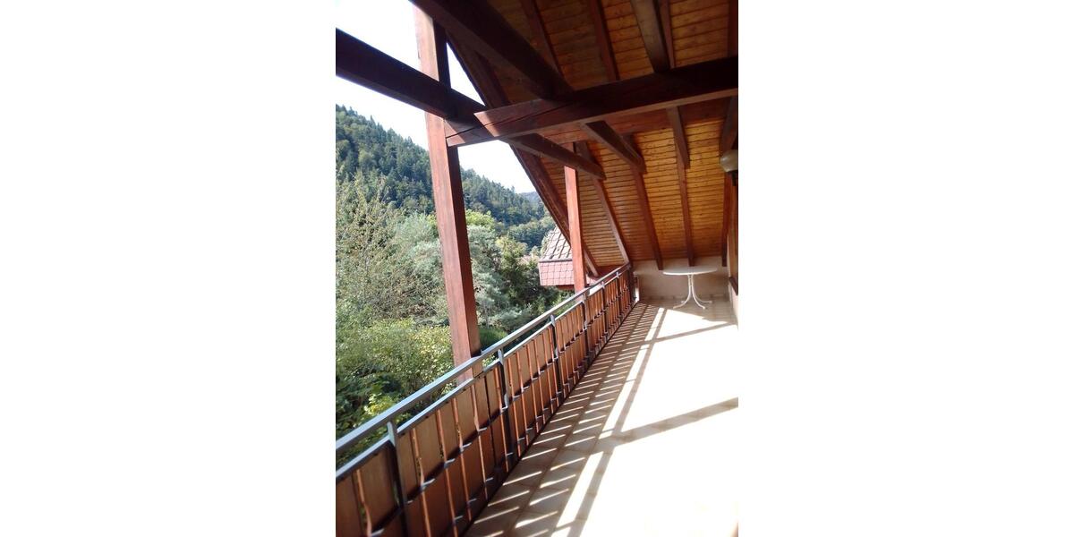 Reihenhaus Bad Liebenzell - 8 Zimmer, 230 m&sup2;, 439.000&euro; | Angebot:26310838