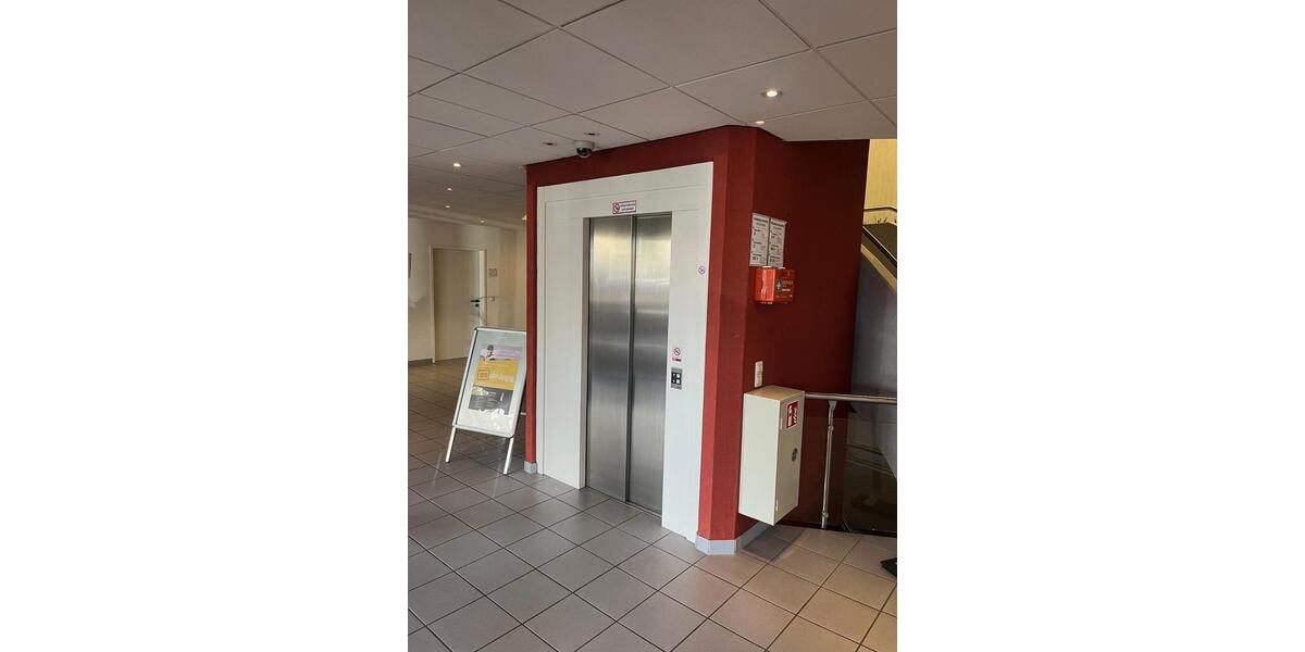 heller, freundlicher Büroraum in Leonberg-Höfingen zimmer