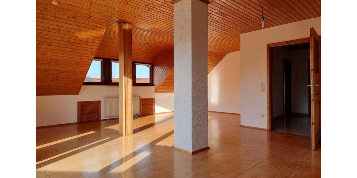 Dachgeschoßwohnung Karlsruhe Grötzingen - 3.5 Zimmer, 100 m&sup2;, 1.679&euro; | Angebot:26429155