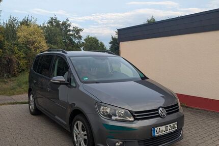 VW Touran 218.000 km 4.500 € Waldbronn 76337