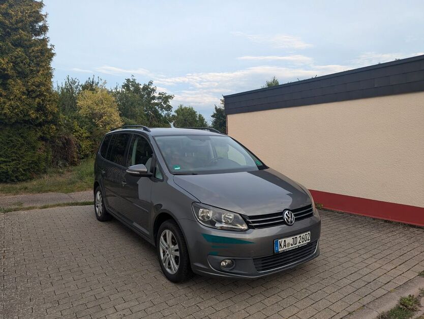 VW Touran 218.000 km 4.500 € Waldbronn 76337
