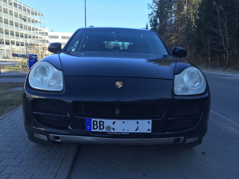 Porsche Cayenne 250.000 km 8.000 € Weissach 71287