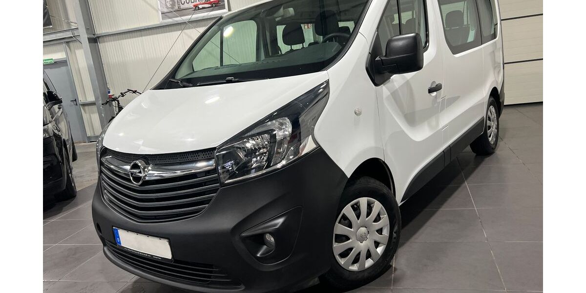 Opel Vivaro 157.000 km 17.495 € Bretten 75015