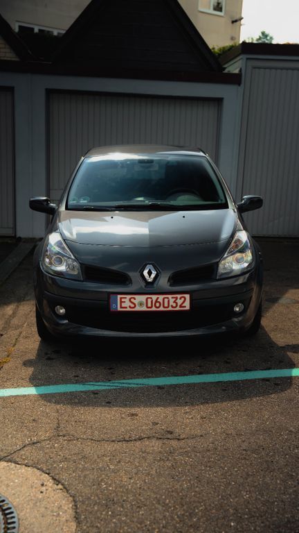 Renault Clio 181.560 km 3.500 € Leonberg 71229