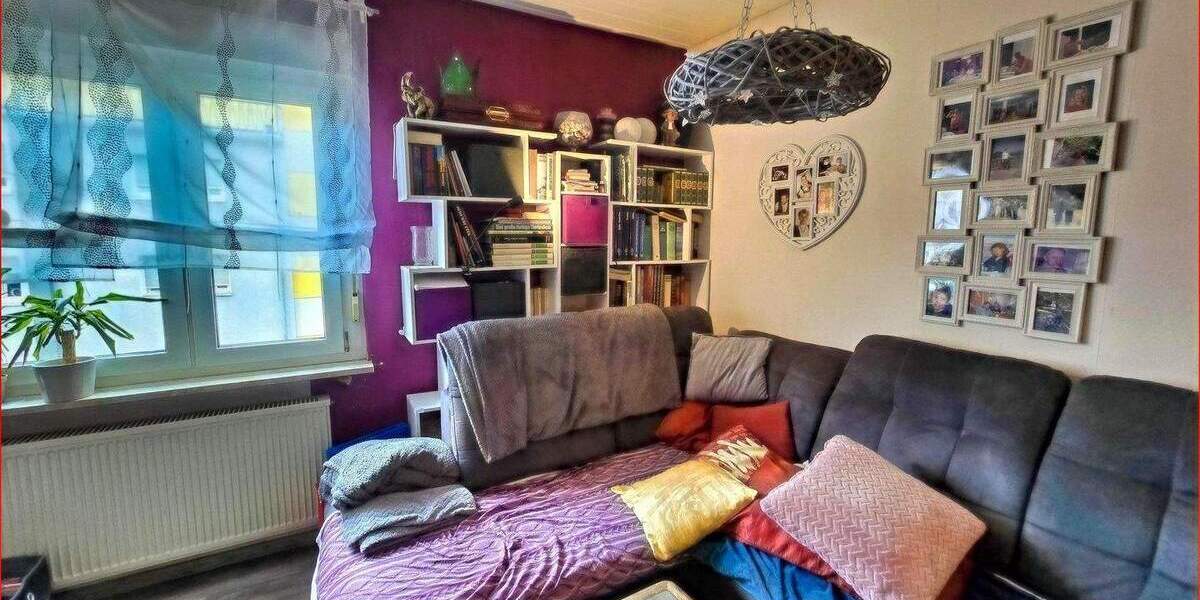 Etagenwohnung Pforzheim Oststadt - 4 Zimmer, 86 m&sup2;, 199.500&euro; | Angebot:25725639