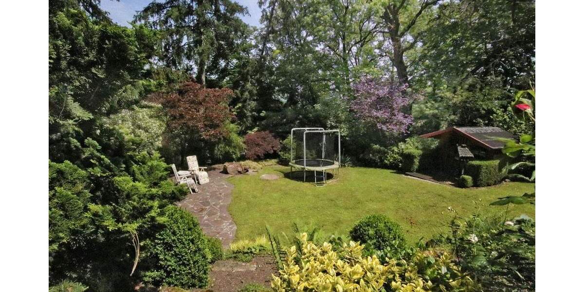 Freistehendes Einfamilienhaus mit persönlichem Gartentraum 7 zimmer