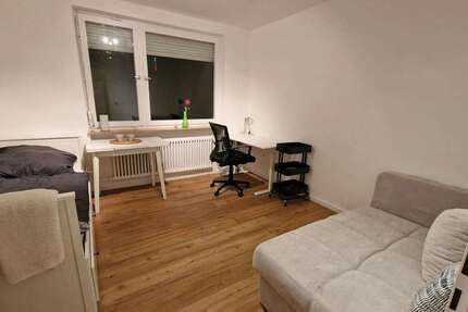 WG-Zimmer in Stuttgart 700 € 12 m² zimmer