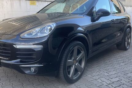 Porsche Cayenne 159.500 km 32.150 &euro; Gerlingen 70839