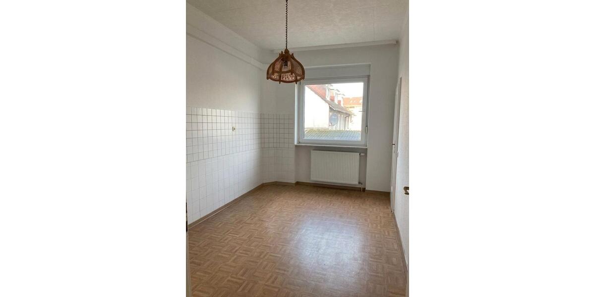 Etagenwohnung Pforzheim Weststadt - 3 Zimmer, 75 m&sup2;, 800&euro; | Angebot:27554103