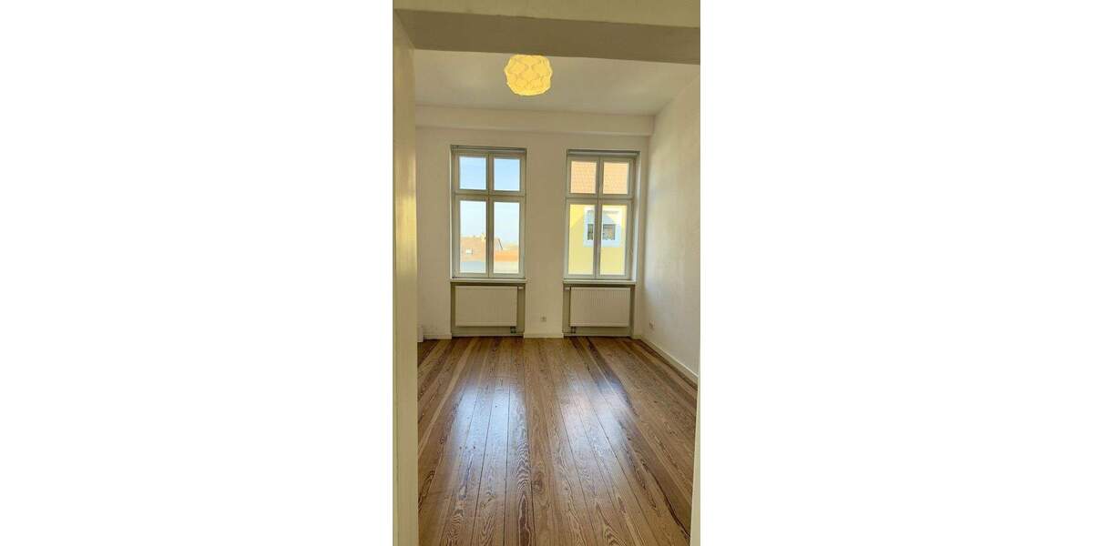 Etagenwohnung Bruchsa Untergrombach - 3 Zimmer, 95 m&sup2;, 990&euro; | Angebot:25799283