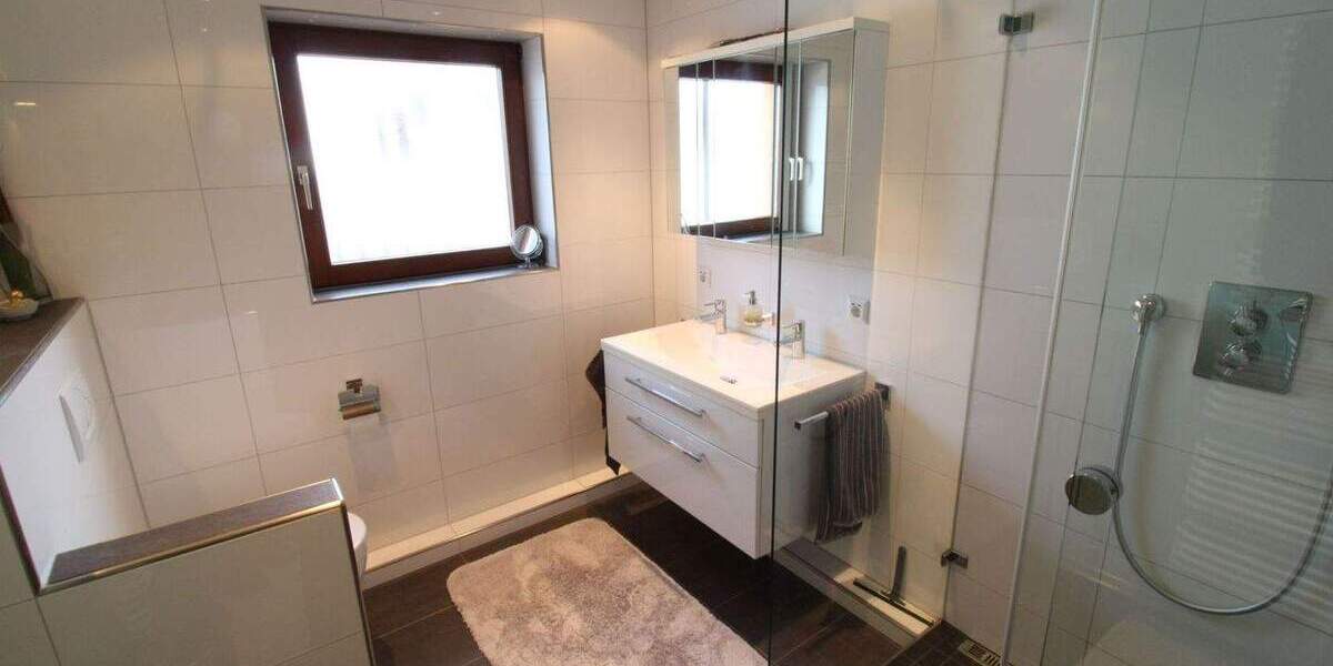 Doppelhaushälfte Karlsbad Langensteinbach - 5 Zimmer, 155 m&sup2;, 549.000&euro; | Angebot:25410272