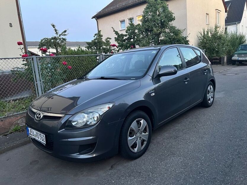 i30