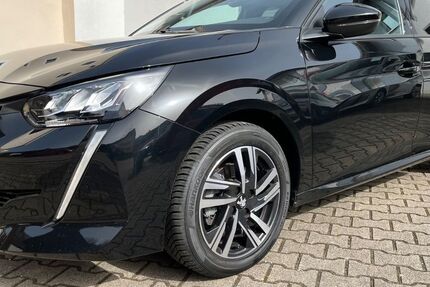 Peugeot 208 32.890 km 14.890 &euro; Pfinztal 76327