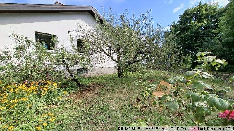 Einfamilienhaus Ettlingen - 6 Zimmer, 140 m&sup2;, 385.000&euro; | Angebot:25899615