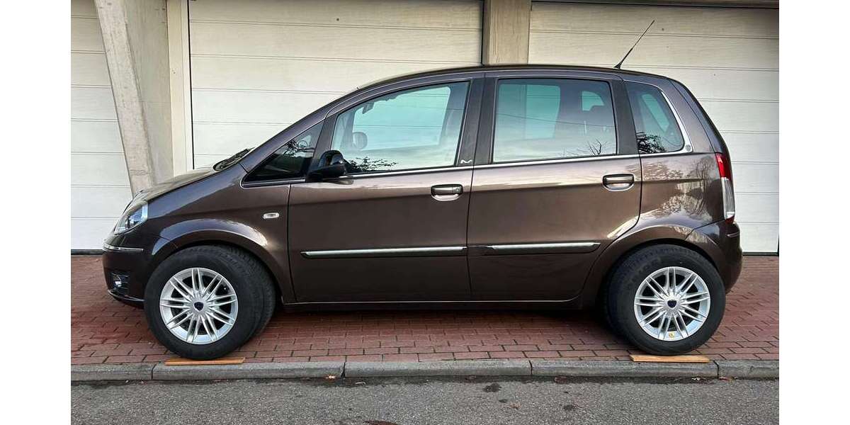 Lancia MUSA 129.600 km 4.500 &euro; Bad Liebenzell 75378