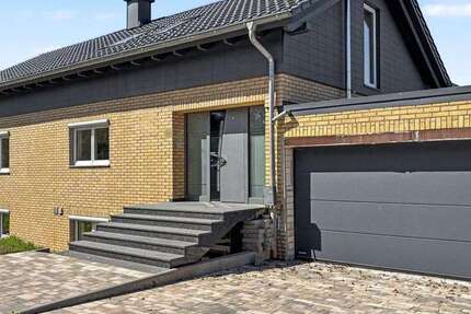 Haus Stutensee - 9 Zimmer, 325 m&sup2;, 1.290.000&euro; | Angebot:26737115
