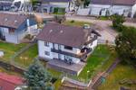 Vielseitiges Einfamilienhaus in idyllischer Lage - perfekt für Familien oder mehrere Generationen
