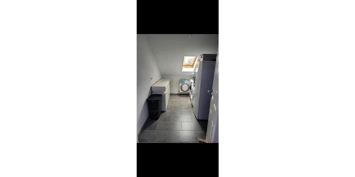 Dachgeschoßwohnung Oberderdingen - 4 Zimmer, 105 m&sup2;, 1.150&euro; | Angebot:26238384