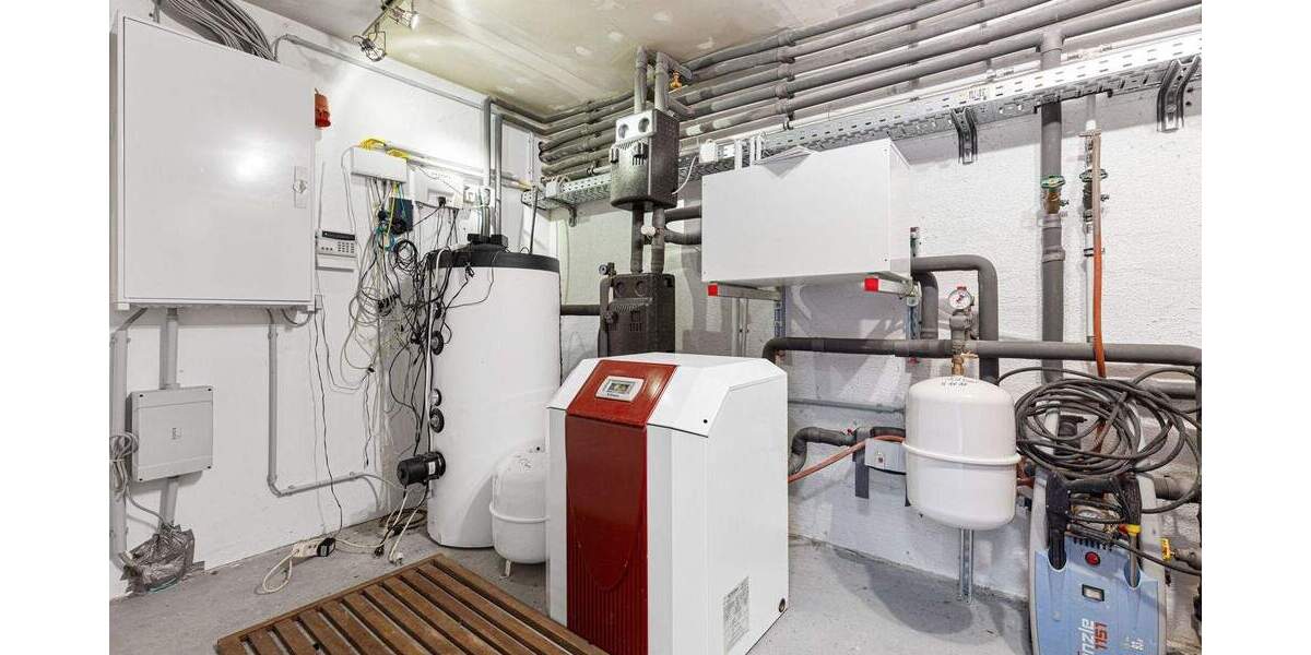 Gewerbeobjekt Stutensee / Friedrichstal Friedrichstal - 7 Zimmer, 448 m&sup2;, 990.000&euro; | Angebot:25680971