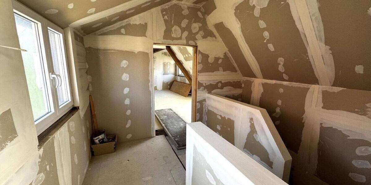 Mehrfamilienhaus, Wohnhaus Neubulach - 8 Zimmer, 208 m&sup2;, 450.000&euro; | Angebot:26293200