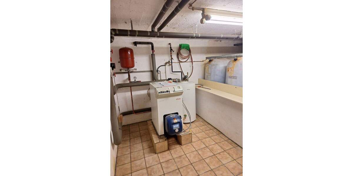 Reserviert! Sofort einziehen! Gepflegte, unterkellerte DHH in NeureutKirchfeld in ruhiger Lage, mit großem pflegeleichten Garten in Wald- u. Seenähe 4 zimmer