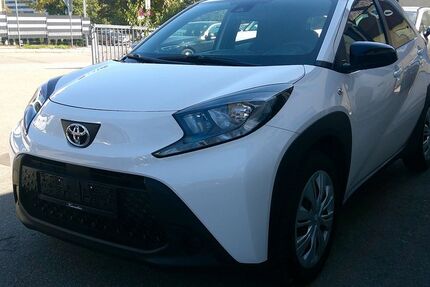 Toyota Aygo (X) 2.600 km 14.990 € Sindelfingen 71065