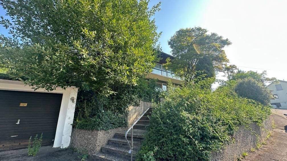 Mehrfamilienhaus, Wohnhaus Ostelsheim - 9 Zimmer, 210 m&sup2;, 750.000&euro; | Angebot:25737007