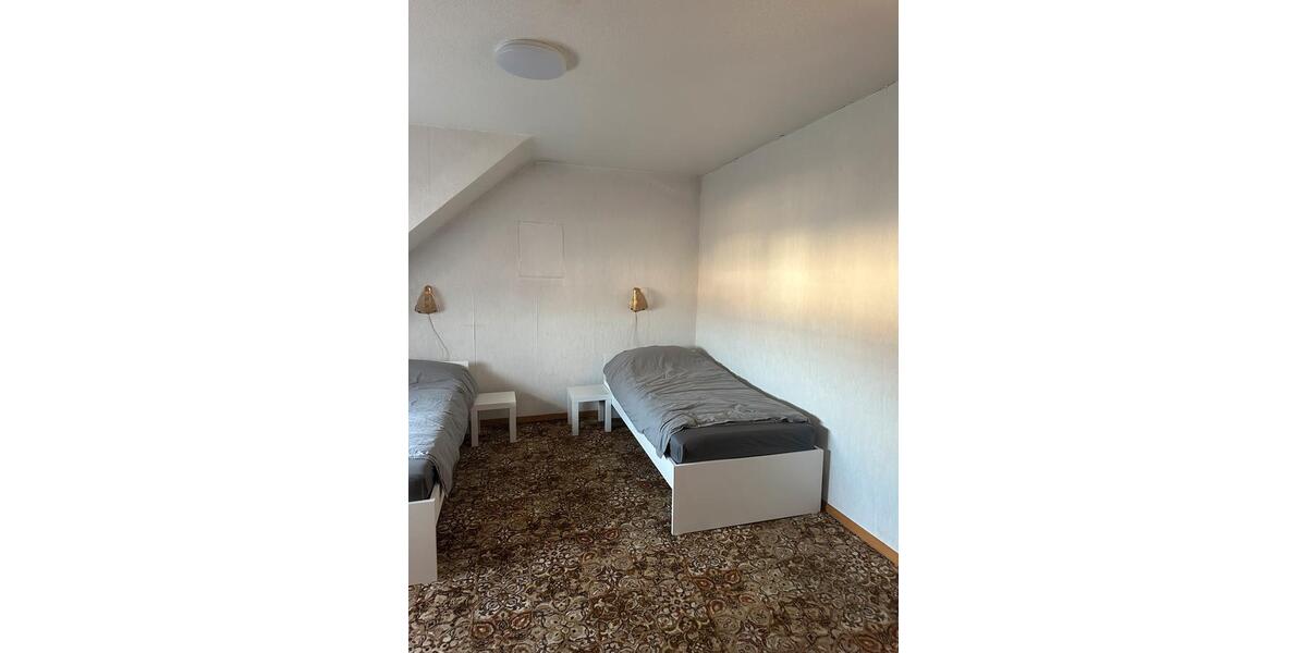 Monteur und Studenten UnterkunftZimmer 4 zimmer