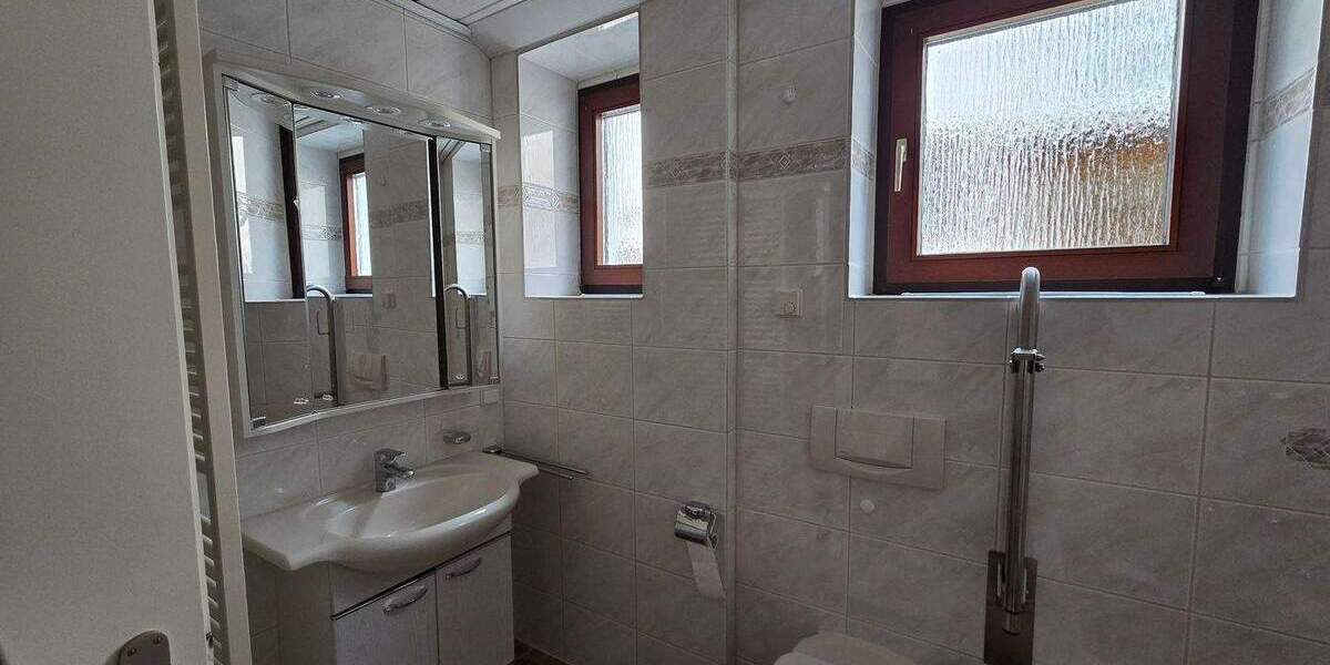 Einfamilienhaus Pfinztal Söllingen - 5 Zimmer, 140 m&sup2;, 450.000&euro; | Angebot:25666699