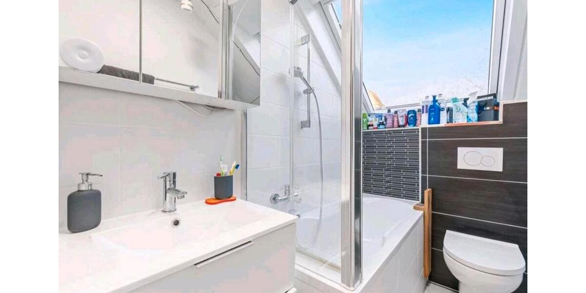 Dachgeschoßwohnung Pforzheim - 3.5 Zimmer, 72 m&sup2;, 215.000&euro; | Angebot:25220219