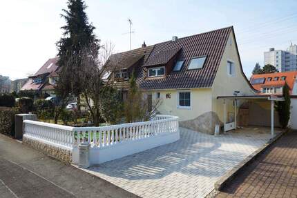 EinfamilienhausDoppelhaushälfte in ruhiger Lage 4 zimmer