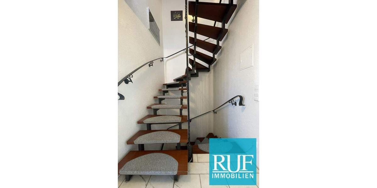 Reihenmittelhaus Pforzheim Eutingen - 4 Zimmer, 110 m&sup2;, 380.000&euro; | Angebot:25693390