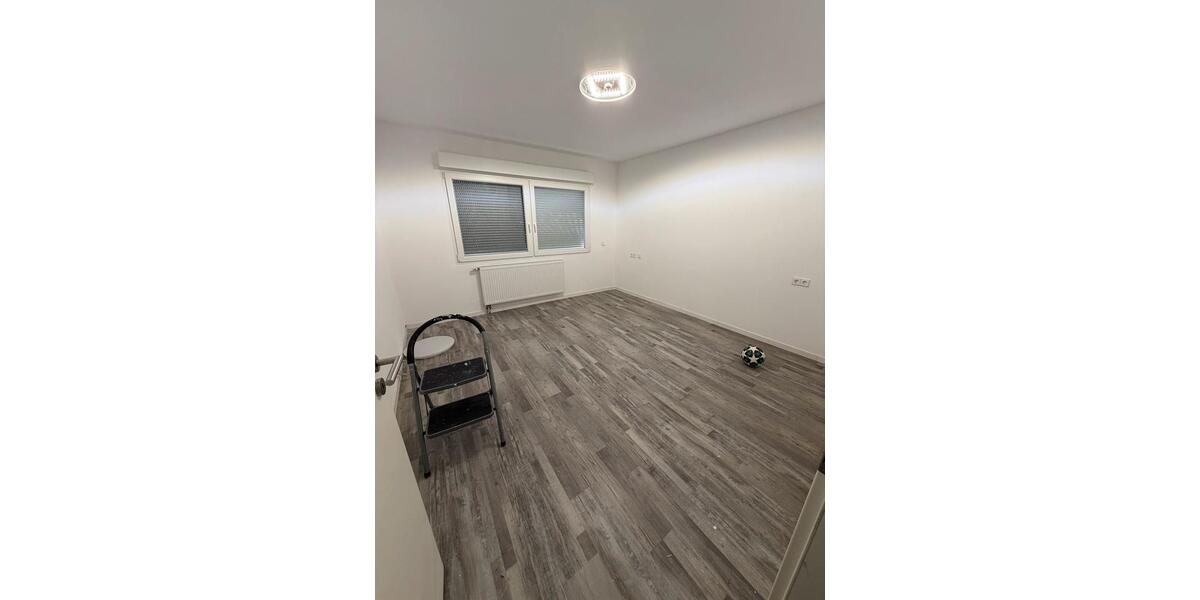 Einfamilienhaus Sachsenheim - 6 Zimmer, 230 m&sup2;, 900.000&euro; | Angebot:27133490