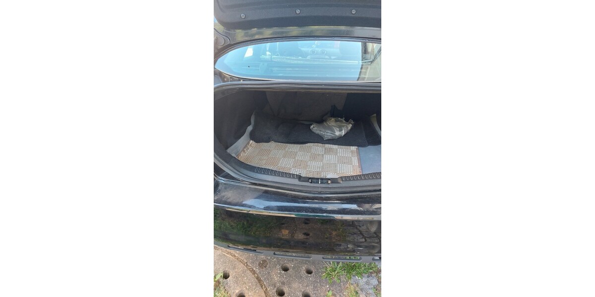 Ford Mondeo 180.000 km 4.900 € Mühlacker 75417