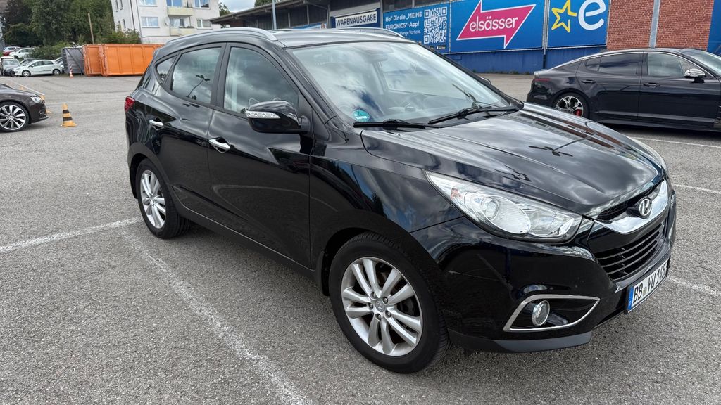 Hyundai ix35 135.000 km 9.599 € Sindelfingen 71065