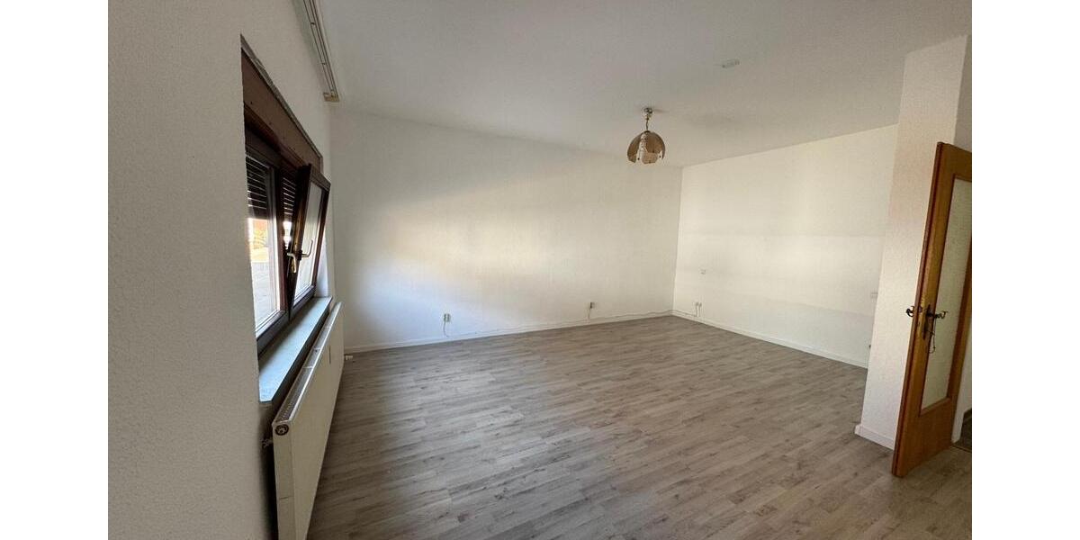 Etagenwohnung Pfinztal - 3.5 Zimmer, 86 m&sup2;, 1.100&euro; | Angebot:26429211