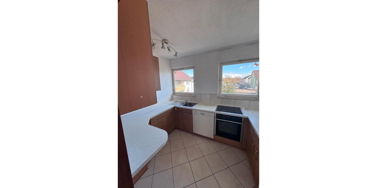 Etagenwohnung Markgröningen - 3 Zimmer, 80 m&sup2;, 1.000&euro; | Angebot:25376642